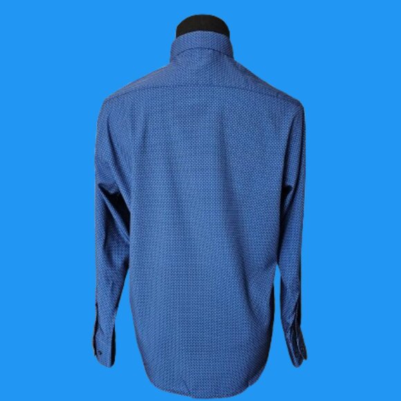 NAUTICA MEN'S SOFT SLIM FIT PERFORMANCE SUPER DRESS SHIRT - SIZE  L (16-16.5) - Picture 5 of 7